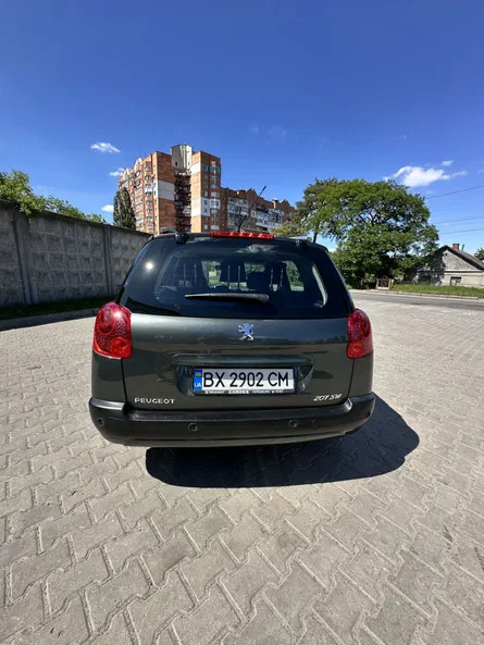 Peugeot 207 2011 - 10