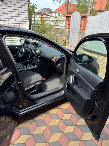 Peugeot 308 2015 - 8