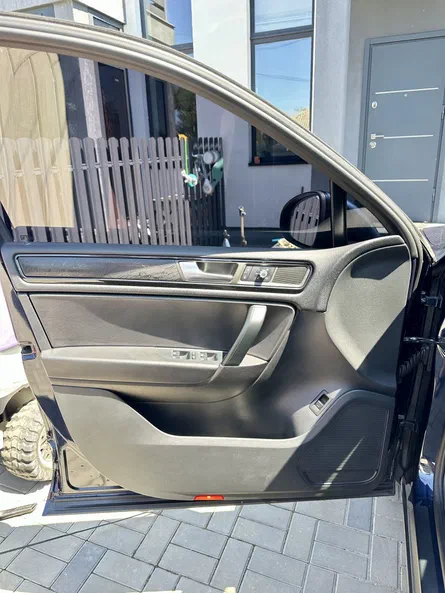 Volkswagen Touareg 2012 - 10