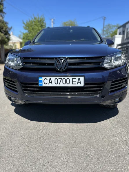 Volkswagen Touareg 2012 - 0