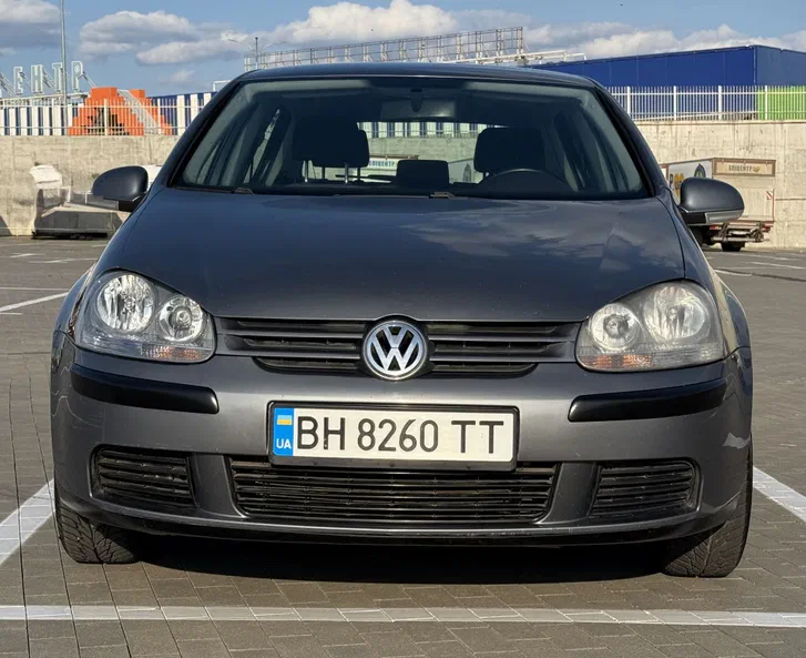 Volkswagen Golf 2005 - 0