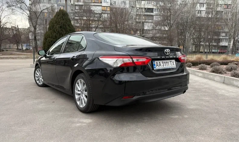 Toyota Camry 2019 - 3