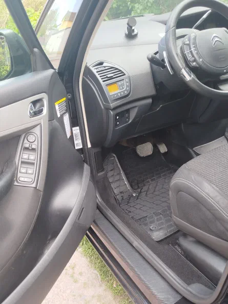 Citroen C4 Picasso 2011 - 5