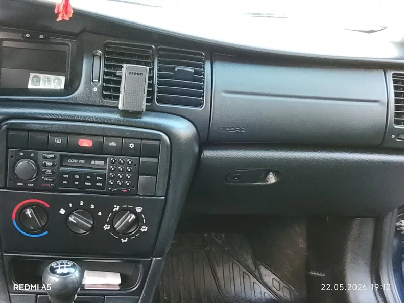 Opel Vectra 2000 - 0