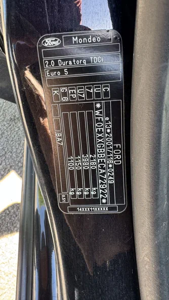 Ford Mondeo 2012 - 19