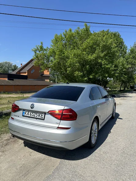 Volkswagen Passat 2015 - 11