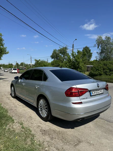 Volkswagen Passat 2015 - 4