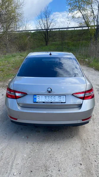 Skoda Superb 2018 - 10