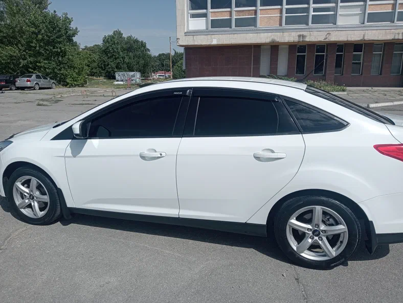 Ford Focus 2012 - 1