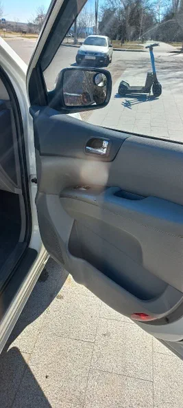 Kia Carnival 2011 - 9