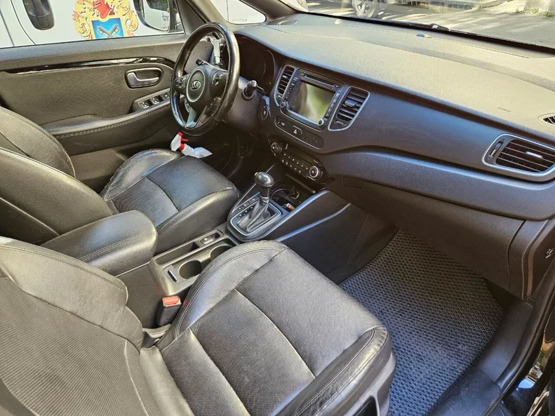 Kia Carens 2012 - 10