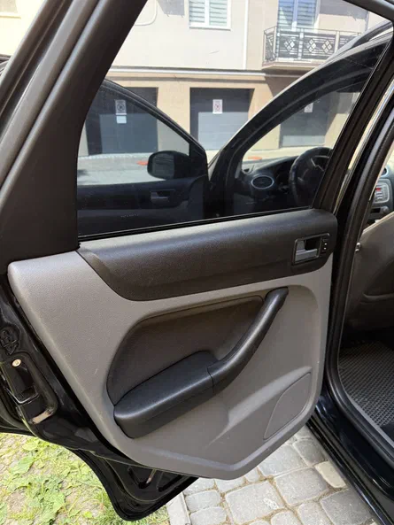 Ford Focus 2009 - 15