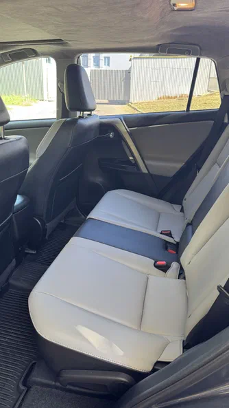 Toyota RAV4 2017 - 6