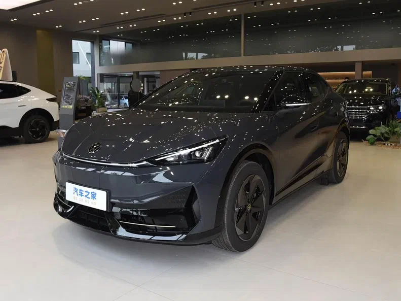 Volkswagen ID.Unyx 06 2025 - 1