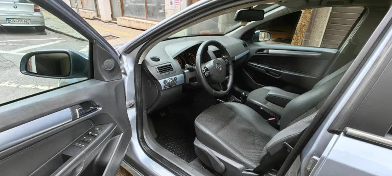 Opel Astra 2008 - 10