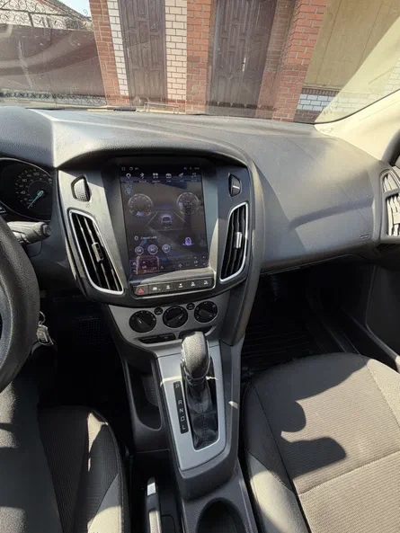 Ford Focus 2014 - 11