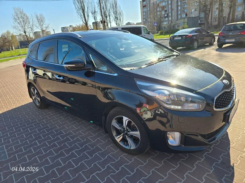 Kia Carens 2012 - 4