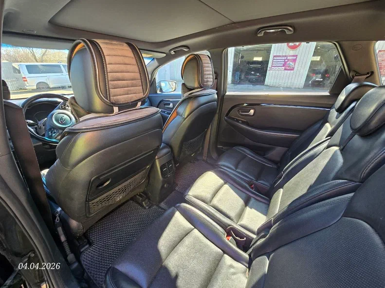 Kia Carens 2012 - 8