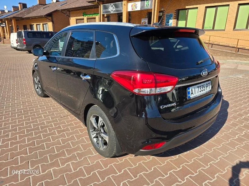 Kia Carens 2012 - 6