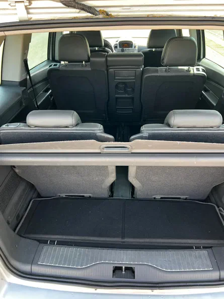 Opel Zafira 2008 - 4