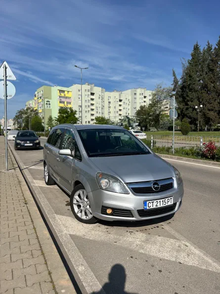 Opel Zafira 2008 - 2
