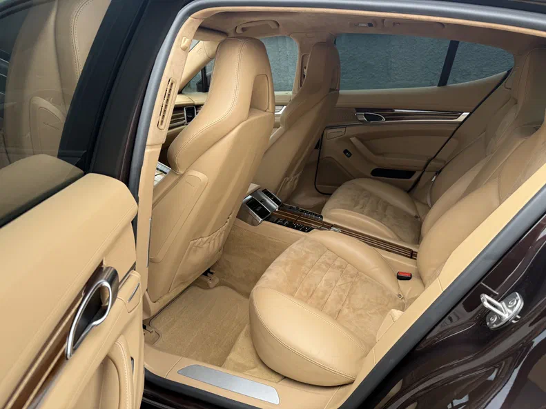 Porsche Panamera 2013 - 12