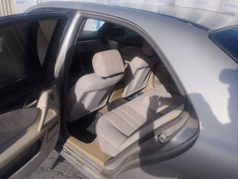 Mercedes-Benz E-Клас 1995 - 4