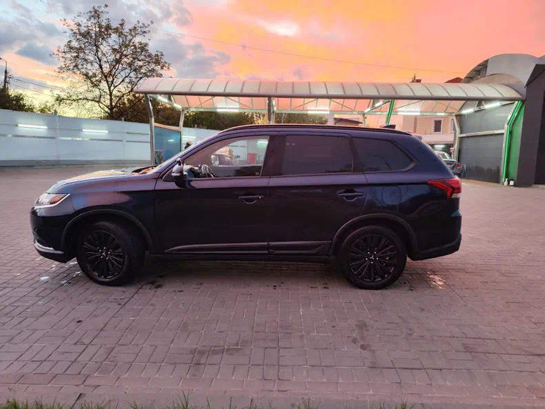 Mitsubishi Outlander 2020 - 5