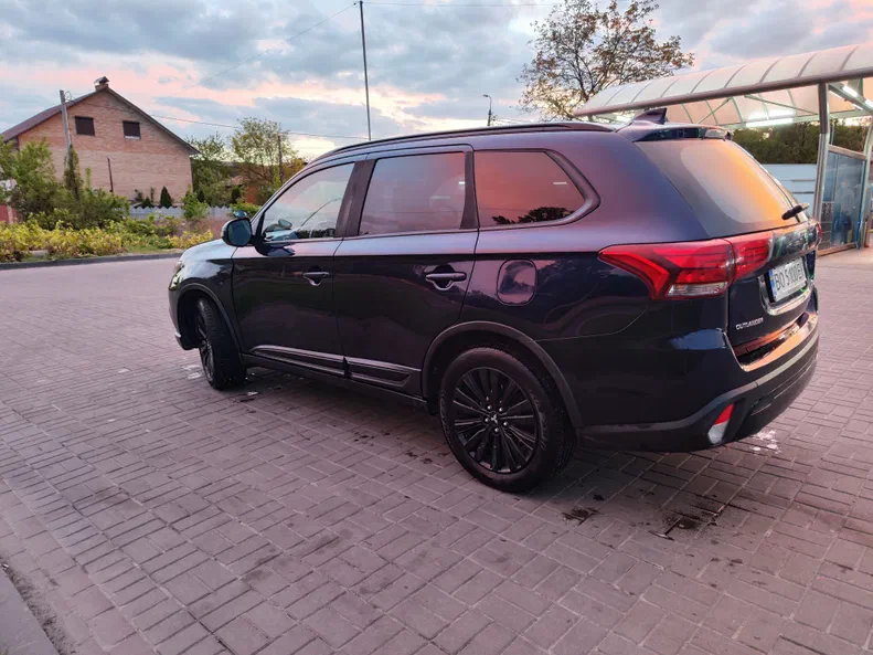 Mitsubishi Outlander 2020 - 4