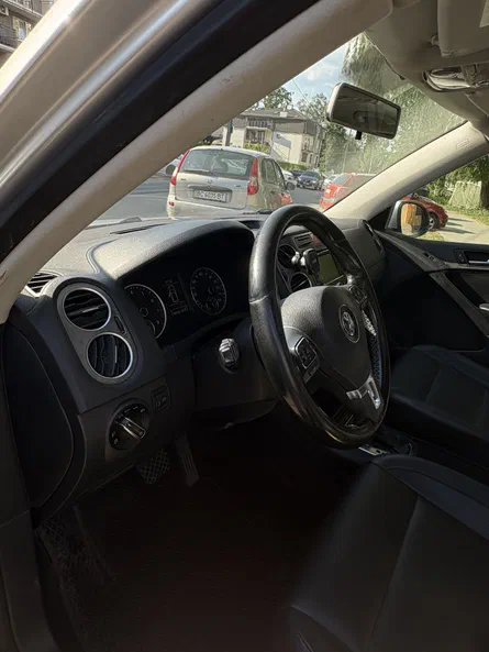 Volkswagen Tiguan 2011 - 10