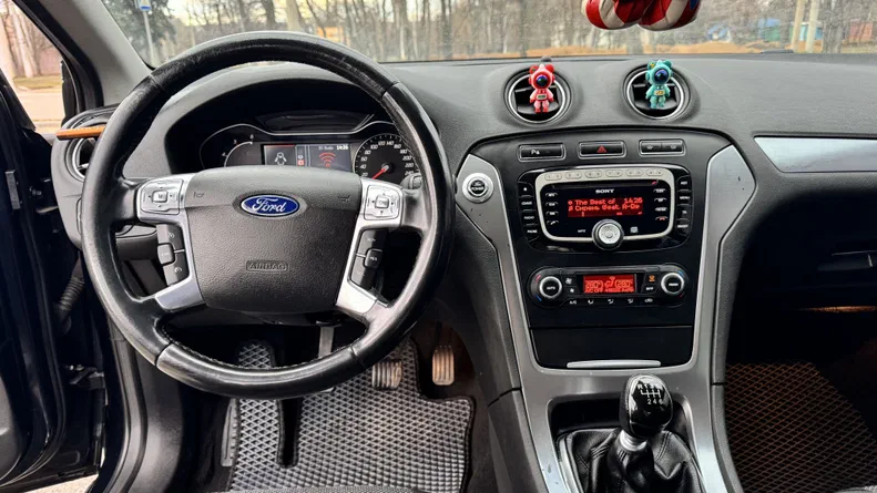 Ford Mondeo 2012 - 7