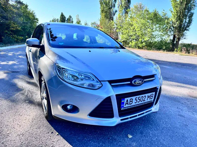 Ford Focus 2011 - 1