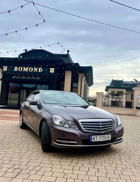 Mercedes-Benz E-Клас 2011 - 6