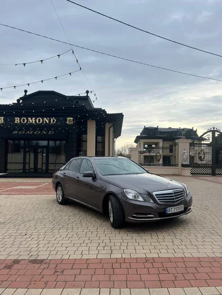 Mercedes-Benz E-Клас 2011 - 0