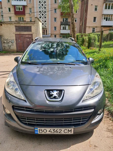 Peugeot 207 2012 - 1