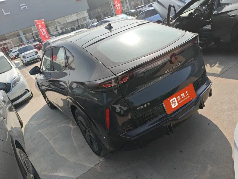Volkswagen ID.Unyx 06 2025 - 3