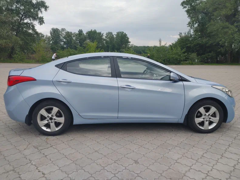Hyundai Elantra 2013 - 4