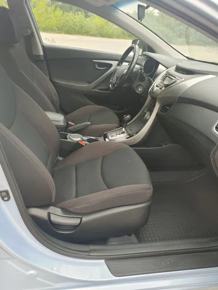 Hyundai Elantra 2013 - 10