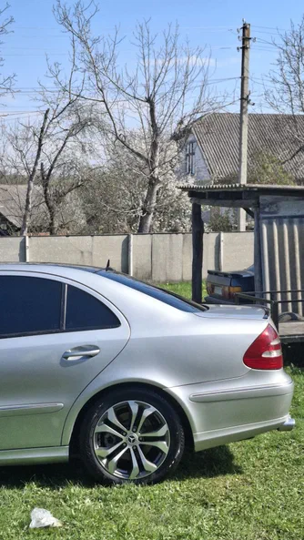 Mercedes-Benz E-Клас 2003 - 2
