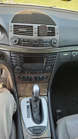 Mercedes-Benz E-Клас 2003 - 6