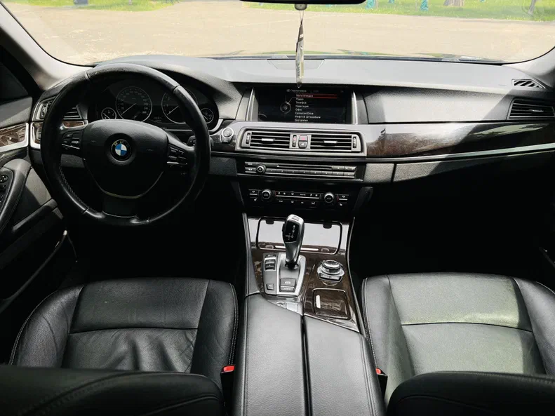BMW 5 серія 2013 - 20