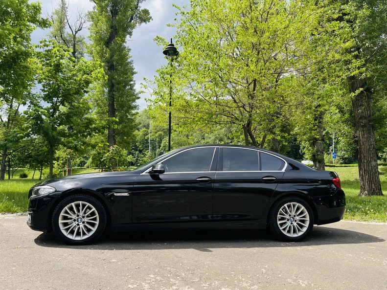 BMW 5 серія 2013 - 24