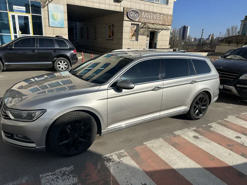 Volkswagen Passat 2015 - 1