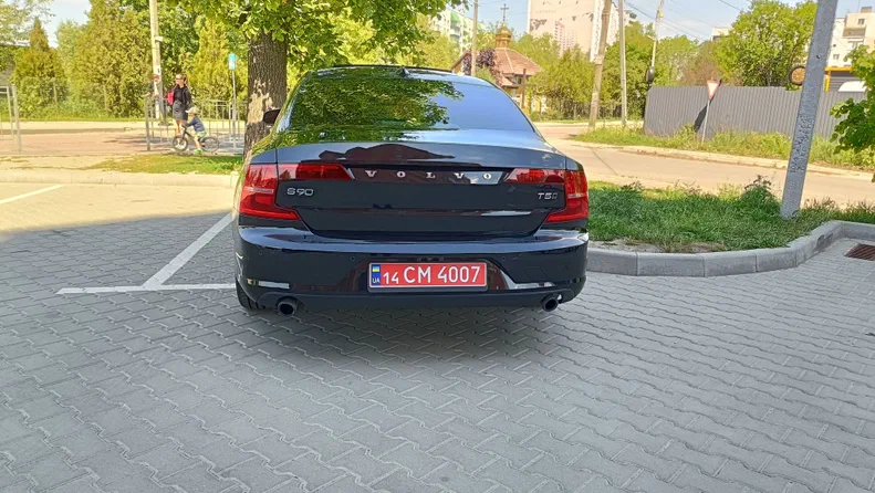 Volvo S90 2018 - 13