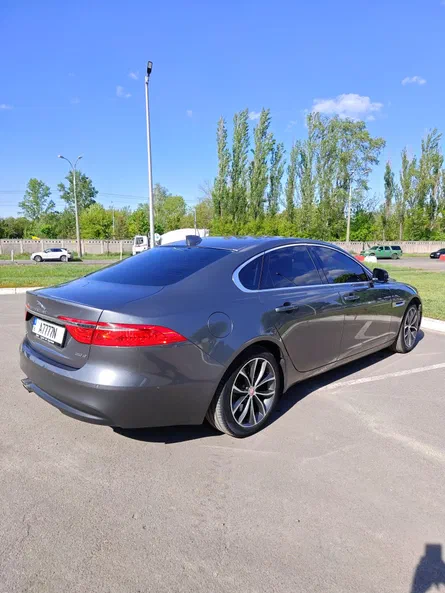 Jaguar XF 2016 - 13
