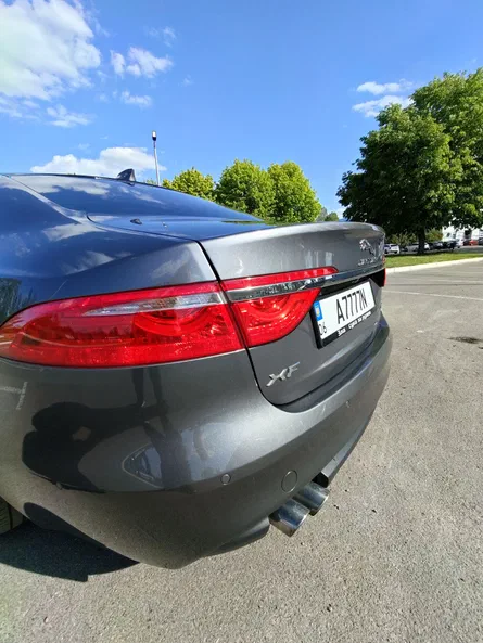 Jaguar XF 2016 - 14