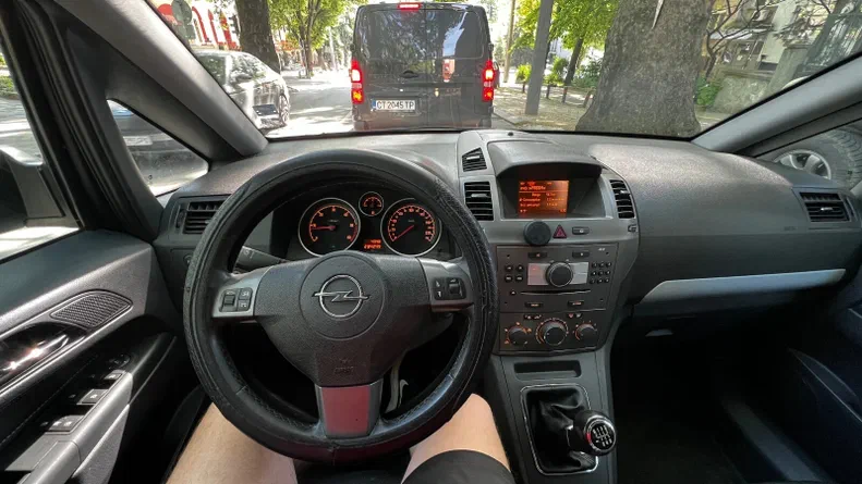 Opel Zafira 2008 - 6