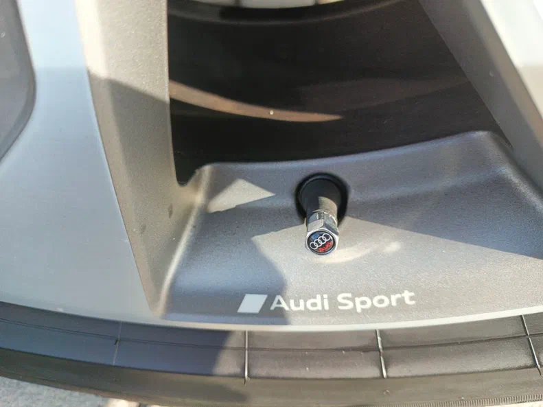 Audi e-tron 2021 - 19