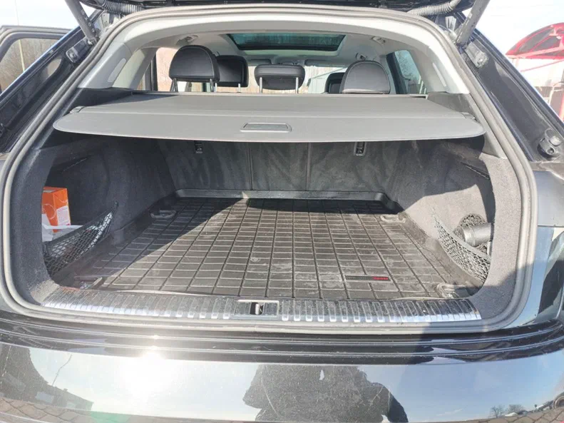 Audi e-tron 2021 - 16