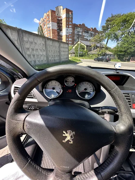 Peugeot 207 2011 - 6